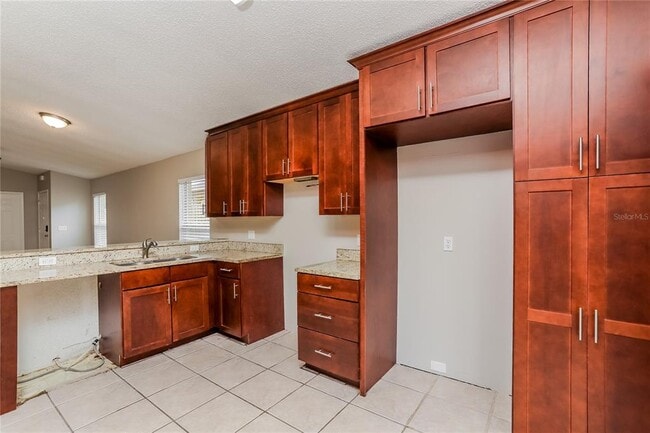 Foto del edificio - 10021 Cypress Meadows Ln