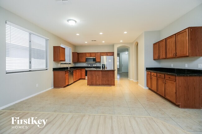 Foto del edificio - 12529 W Highland Ave