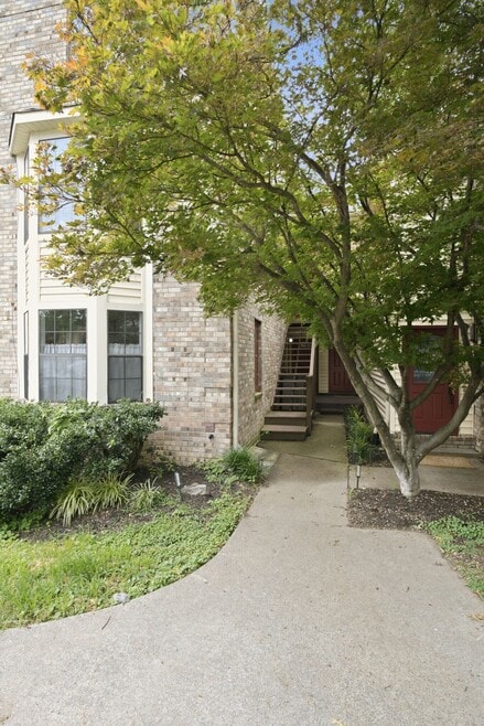 Building Photo - 515 Chesterfield Ave
