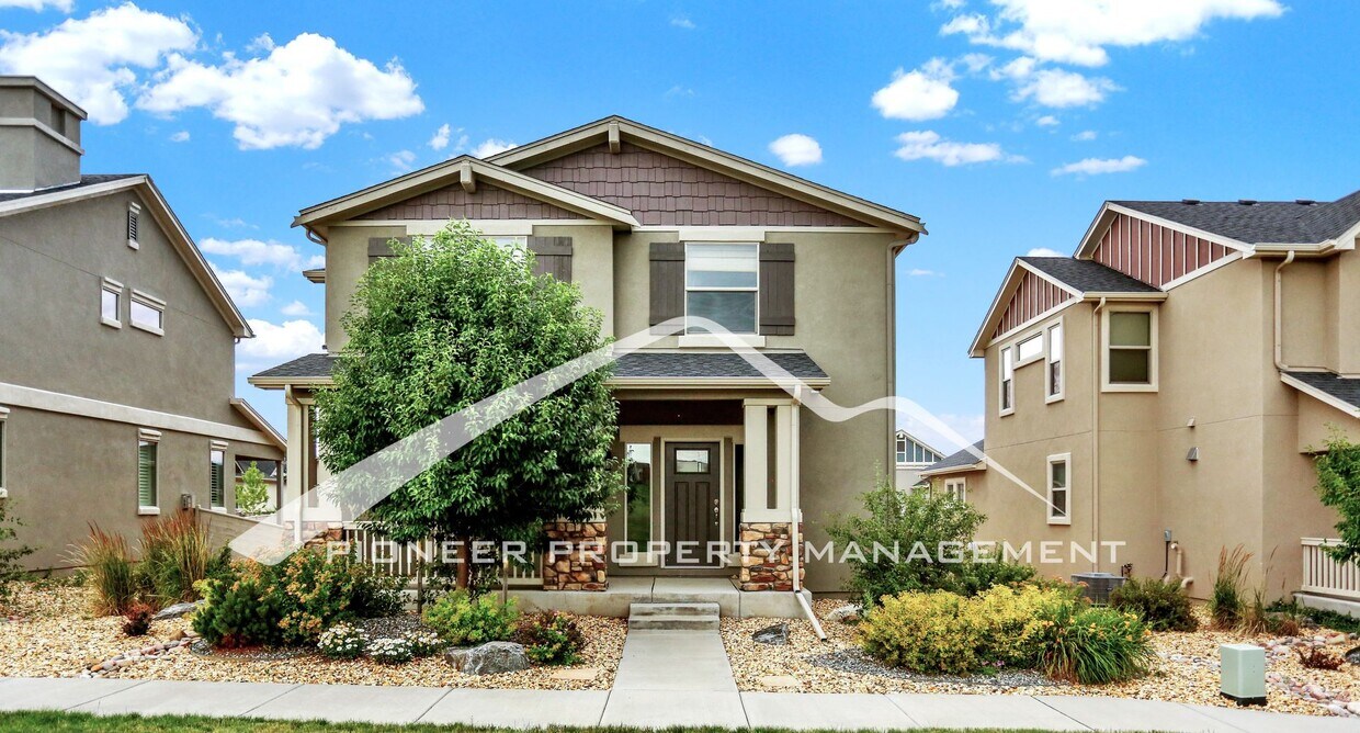 Primary Photo - Modern Home in desirable Northgate Colorad...