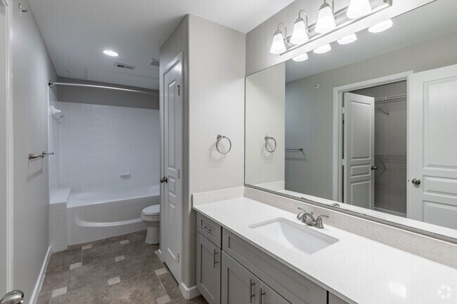 1HAB,1BA - 690 ft² - Niche
