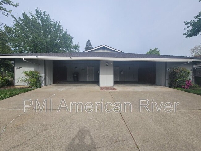 Foto del edificio - 3030 Olive Glen Ct