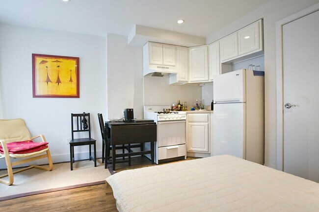 Foto del edificio - Charming Townhouse Studio