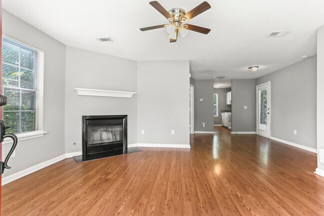 Foto del edificio - 3141 W Point Cir