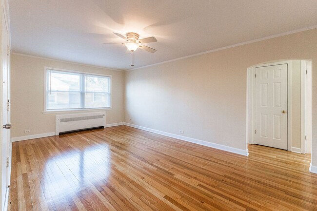 Foto del edificio - 1528 N Harlem Ave