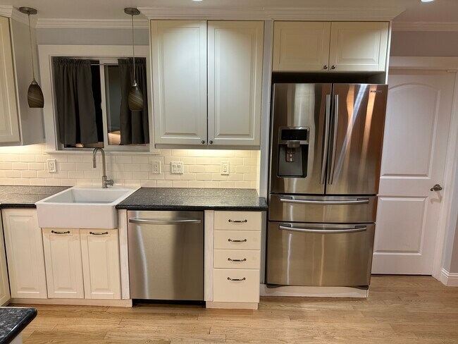 Foto del edificio - 635 Second Ave