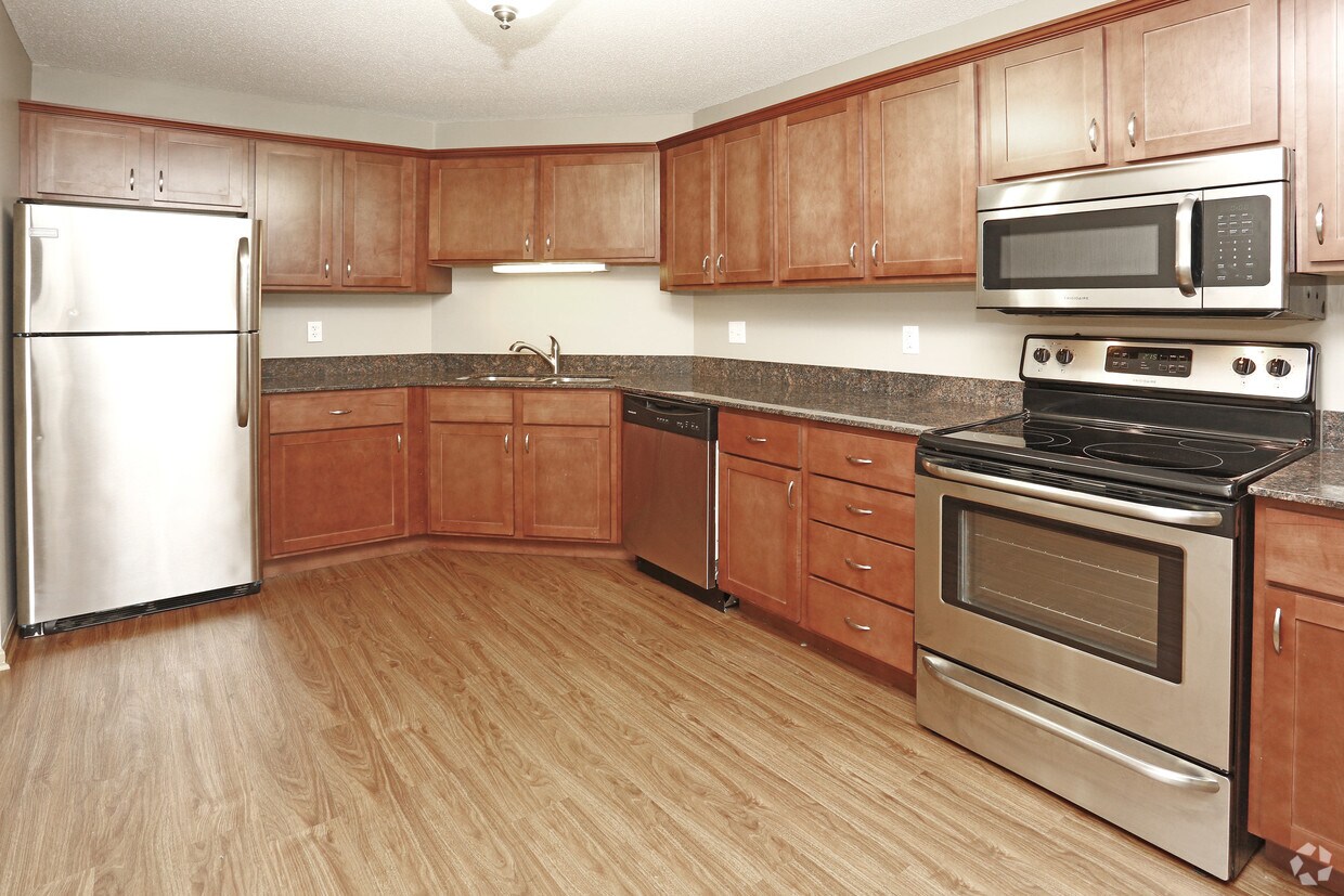 Crosby Pointe Apartments Apartments in Saint Paul, MN