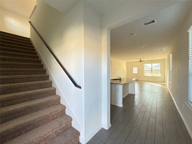 Foto del edificio - 5731 Tabula Rasa Dr