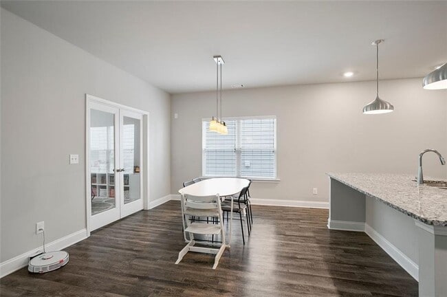 Building Photo - 3541 Salvia Dr