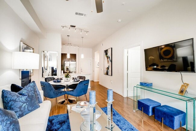 Building Photo - Unlock Your Space