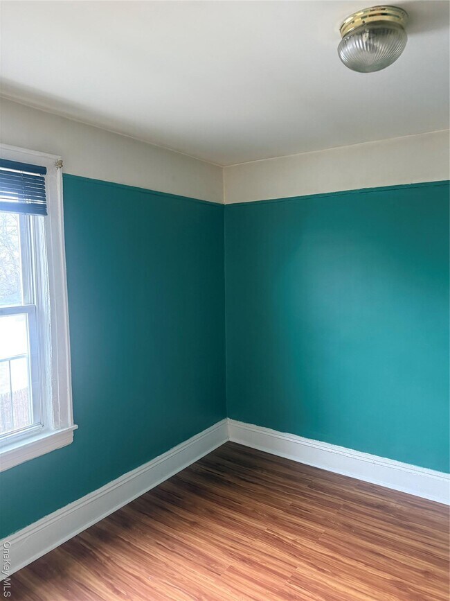 Foto del edificio - 211-20 99th Ave