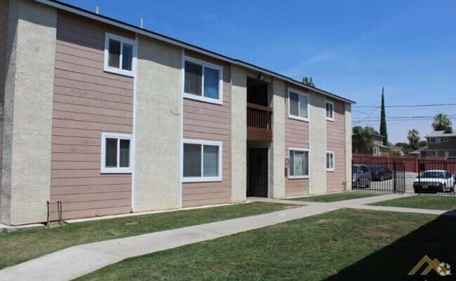 Building Photo - 1320 Flower St