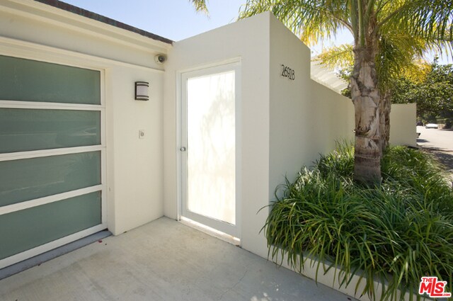 Building Photo - 26928 Malibu Cove Colony Dr