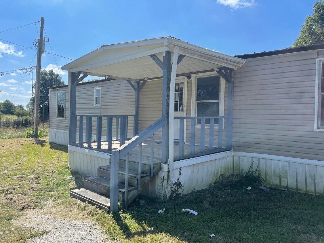 Foto principal - 6119 Holy Cross Rd