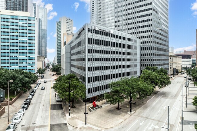 Foto del edificio - Gables Republic Tower