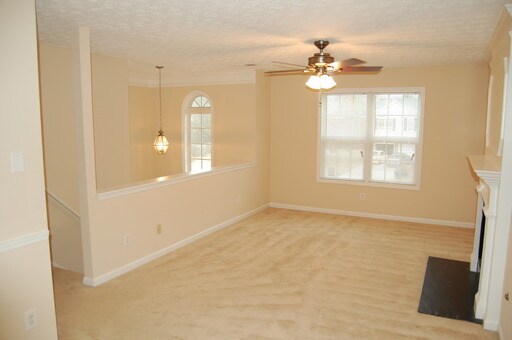 Building Photo - 4071 Jewell Ter