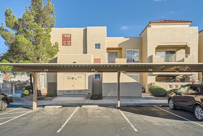 Foto del edificio - 1908 Mountain Hills Ct