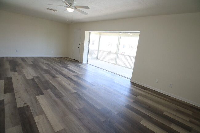 Building Photo - 4012 Coronado Pkwy