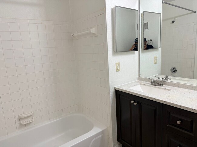 Building Photo - 7606 Pissarro Dr