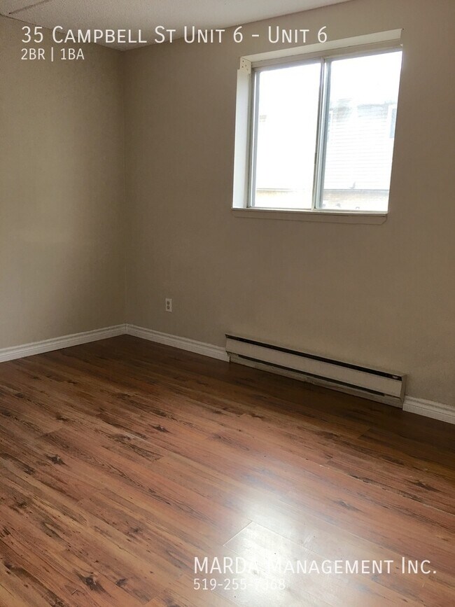 Photo du bâtiment - CHARMING 2 BED/1BATH IN CHATHAM - INCLUSIVE!!
