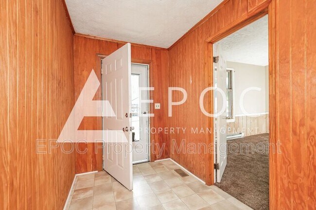 Foto del edificio - 921 NE 22nd St
