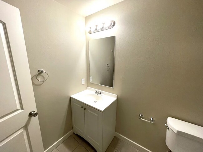 Foto del edificio - 6701 47th Pl NE