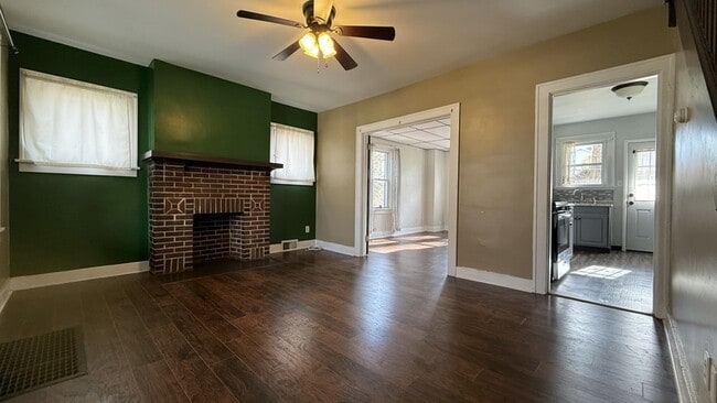 Photo - 136 Arkansas Ave House