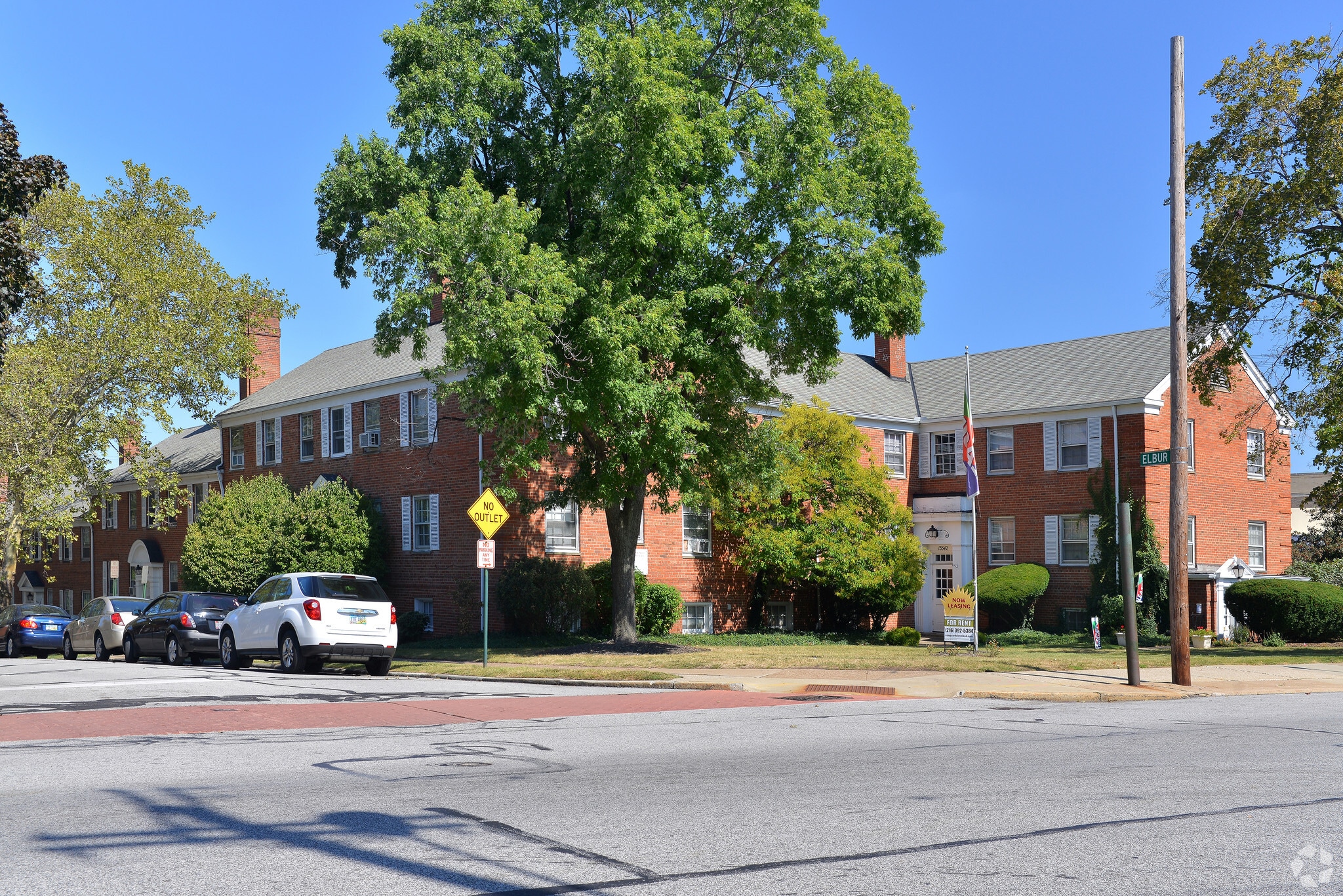 Elbur Avenue – photo 1