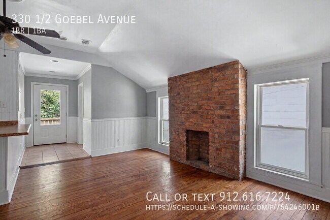 Foto del edificio - 330 1/2 Goebel Avenue-