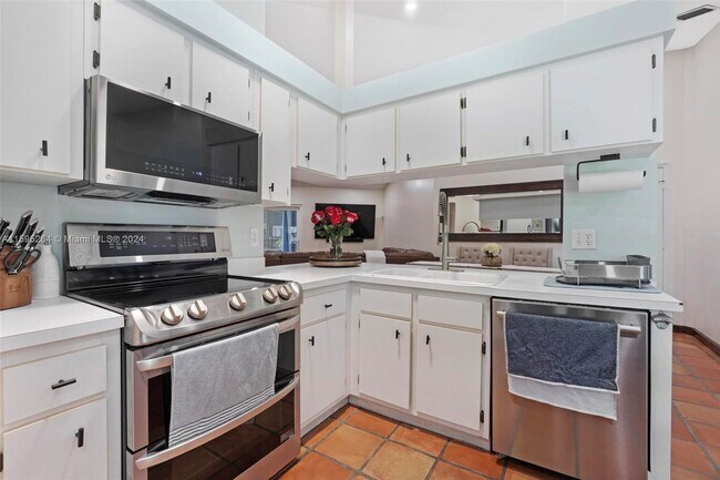 Foto del edificio - 301 NW 78th Ave