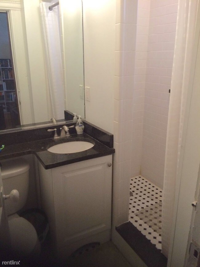 Foto del edificio - 25 Hemenway St