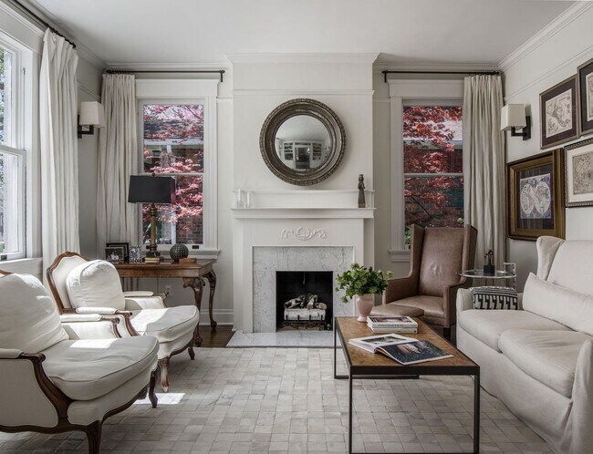 Foto del edificio - Elegant Fully Furnished 4BR/3.2BA Classic ...