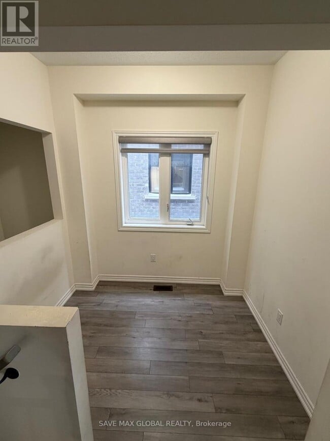 Building Photo - 16 Haydrop Rd