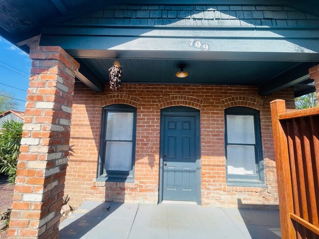 Photo - 709 N Arizona Ave Apartment