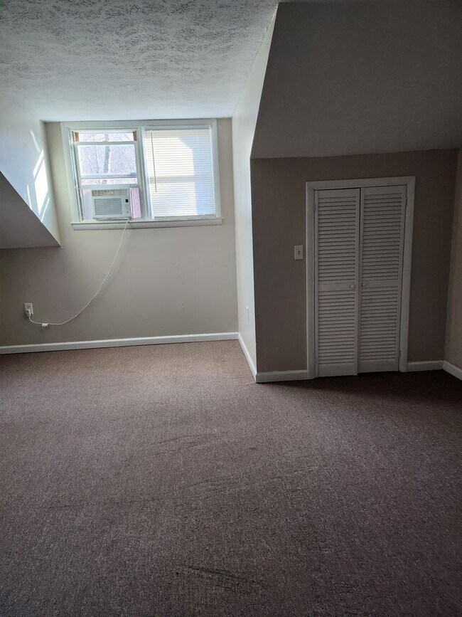 Foto del edificio - 2 Bedroom 2 Bath Townhouse 1 mile from WCU...