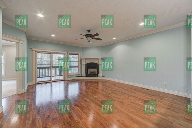 Building Photo - Executive Condo For Rent In South Springfield
