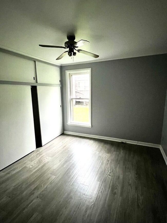 Foto del edificio - 2 Bedroom Unit in Dowagiac