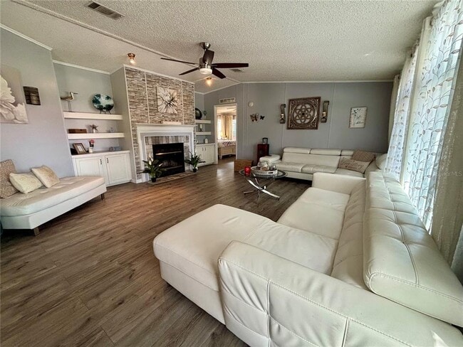 Building Photo - 6433 Orris St