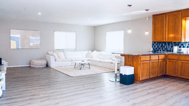 Foto del edificio - 509 Bridges Ave S
