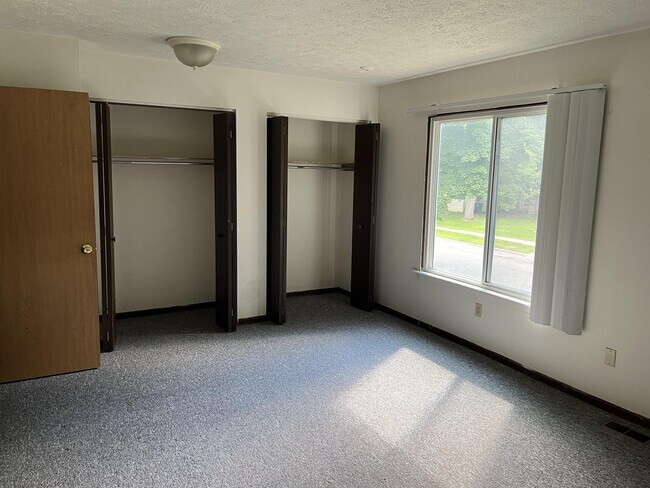 Building Photo - 438 Spartan Ave