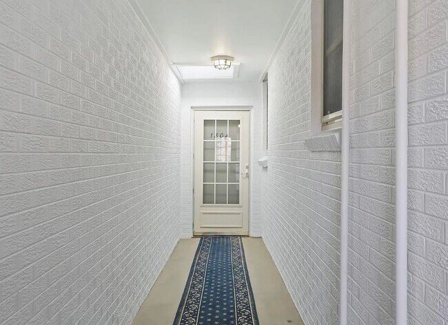 Foto del edificio - 1804 Simms St
