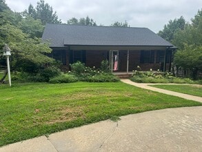 Building Photo - 8024 Bradford Ln