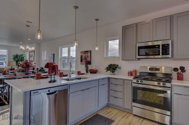 Building Photo - Gorgeous Single Family Home for Rent in No...