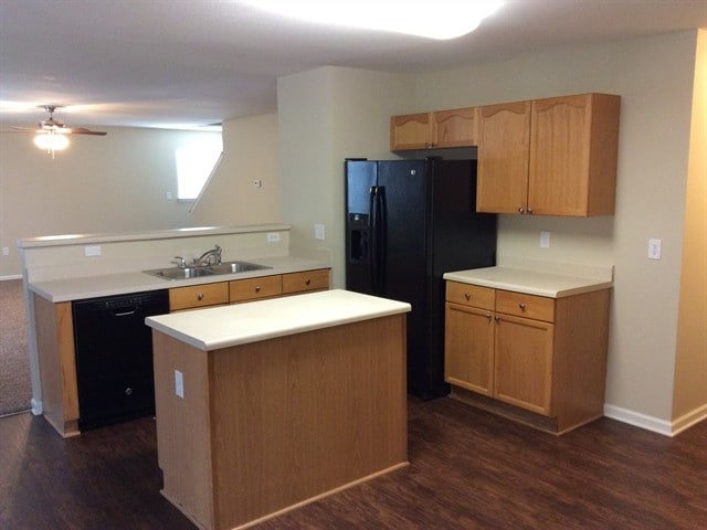 Foto del edificio - 10717 Pointer Ridge Dr