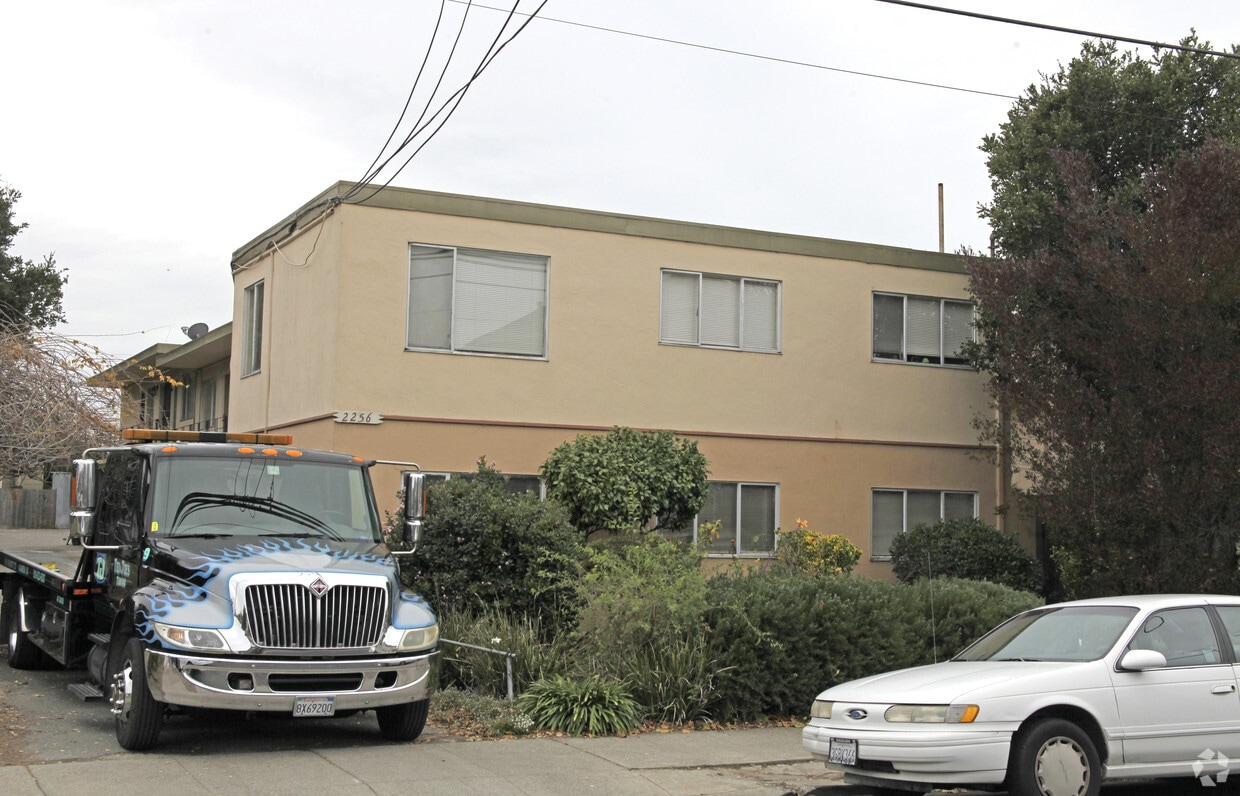 Foto principal - 2256 Pacific Ave