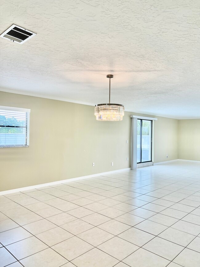 Foto del edificio - 315 Tangle Run Blvd