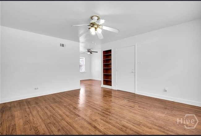 Building Photo - 7 Chippewa Dr