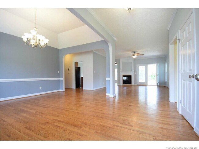 Building Photo - 933 Dalmore Dr