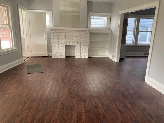 Building Photo - 11515 Whitmore Ave