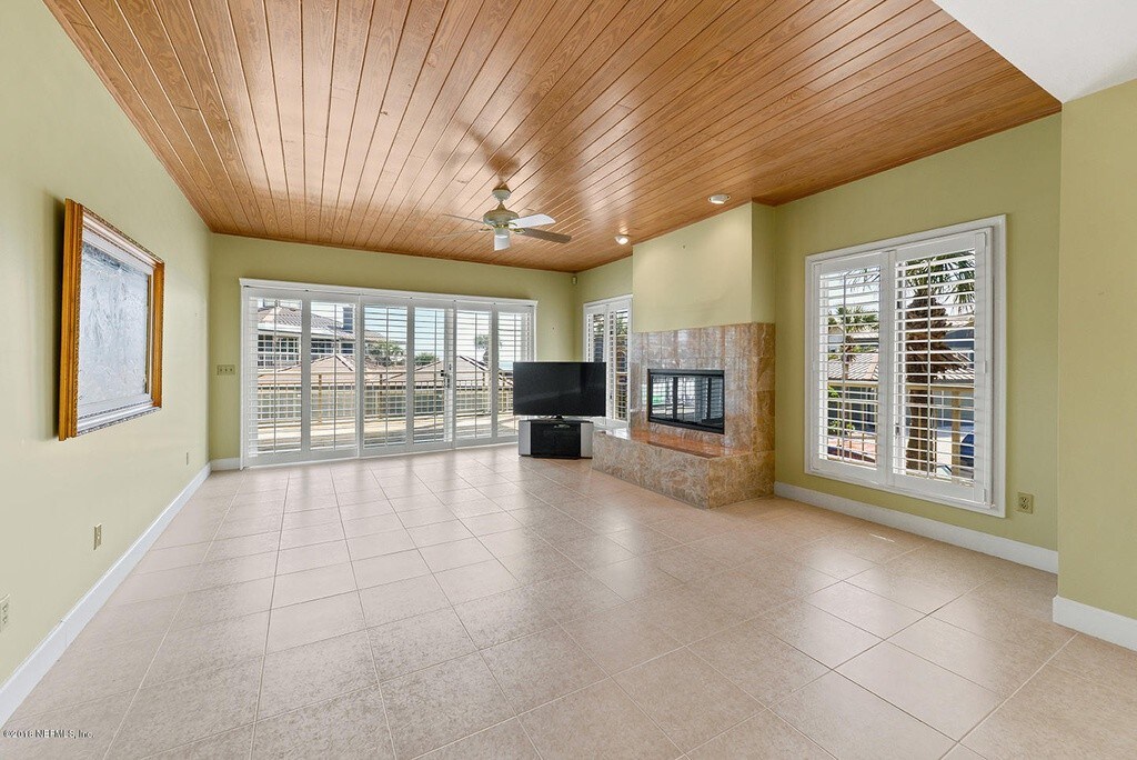 Building Photo - 600 Ponte Vedra Blvd